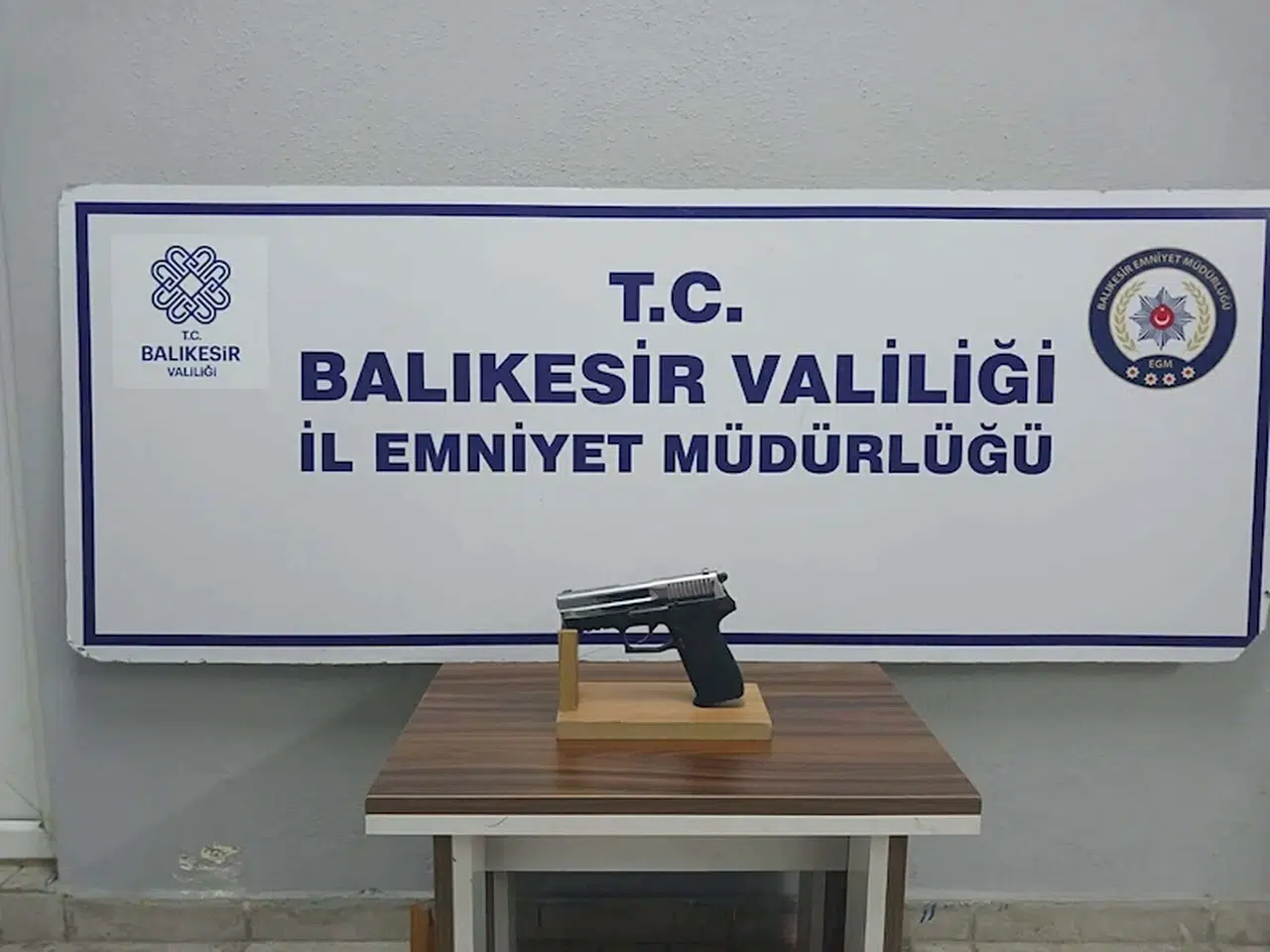 Balıkesir'de huzur ve güven uygulaması; 10 gözaltı
