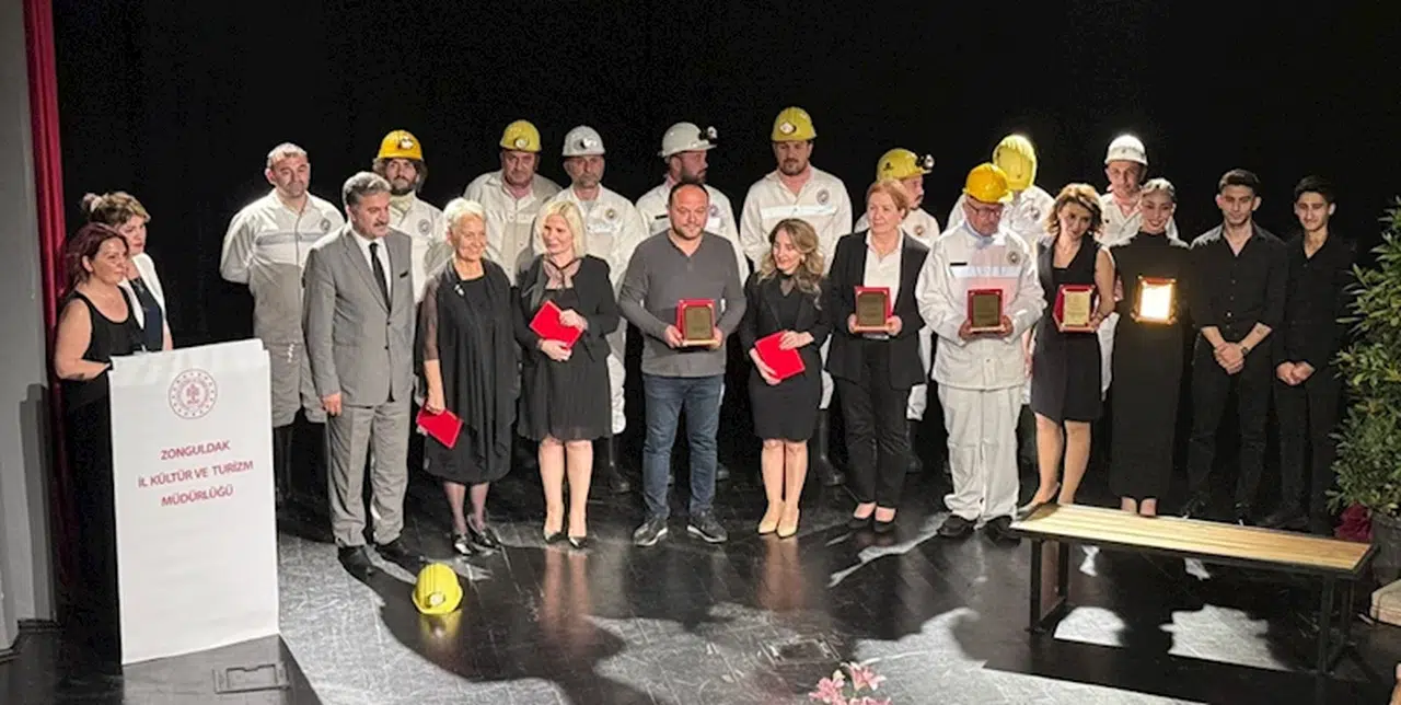 Zonguldak'ı şiirlerine konu eden şairler etkinlikte anıldı