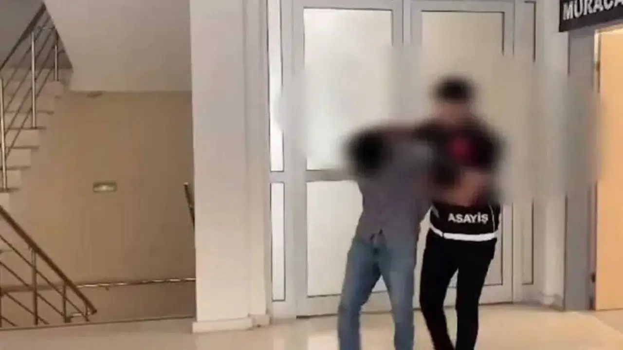 İstanbul Havalimanı'nda spor ayakkabı tabanına gizlenen uyuşturucu yakalandı