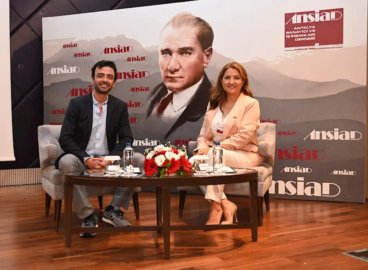 Tiyatro oyuncusu Osman Karakoç ANSİAD'ın konuğu