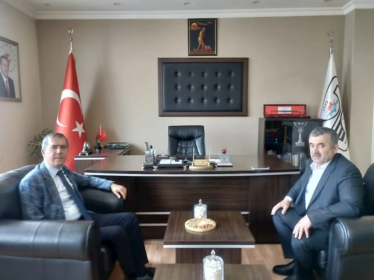 Amasya Emniyet Müdürü Kurt'tan Hamamözü Belediye Başkanı Demir'e ziyaret