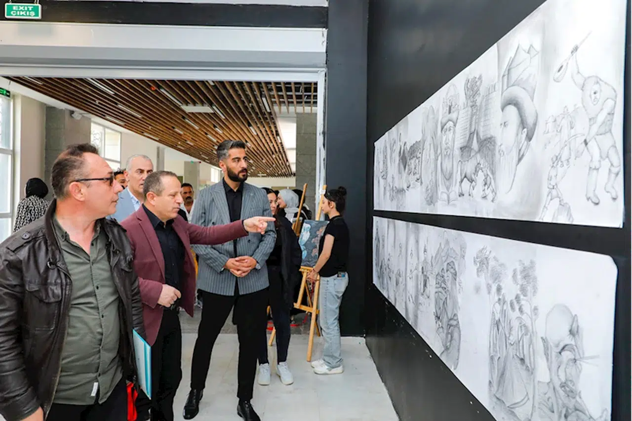 Bayburt'ta "Dede Korkut Hikayeleri" temalı yıl sonu sergisi açıldı