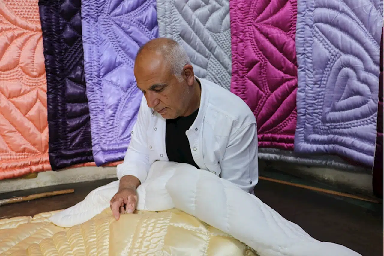 Kilis'in ilmek ilmek işlenen yorganı Avrupa'nın duvarlarını süslüyor