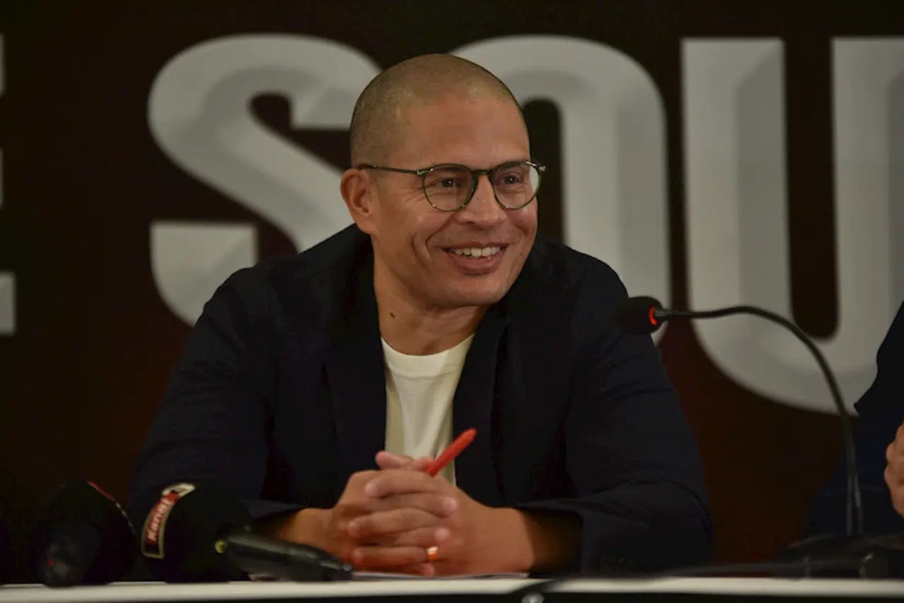 Antalyaspor'da Alex de Souza resmi sözleşmeyi imzaladı