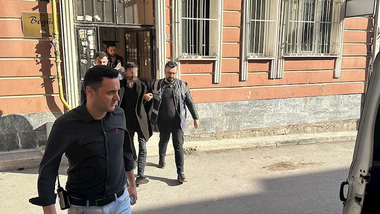 Kütahya'da 'büyü bozma/muska yazma' tarifesi ile dolandırıcılığa 4 gözaltı