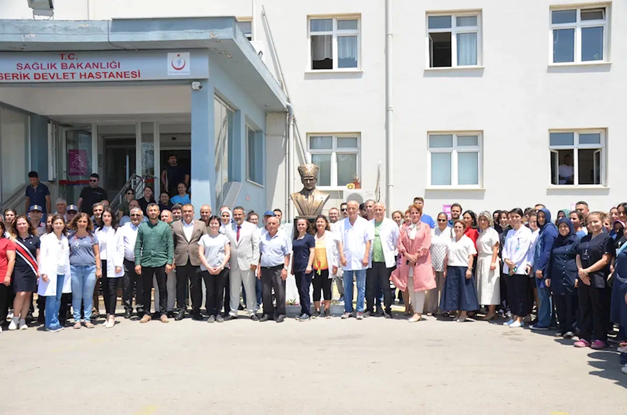 Serik Devlet Hastanesi'ne Atatürk büstü ve mescit 