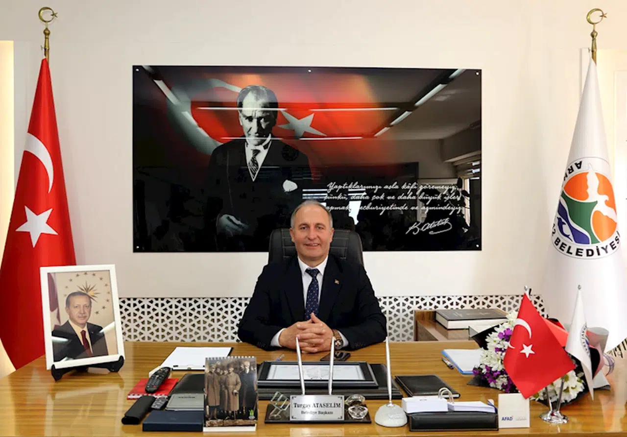 Arhavi'de çevre düzenleme çalışmaları devam ediyor