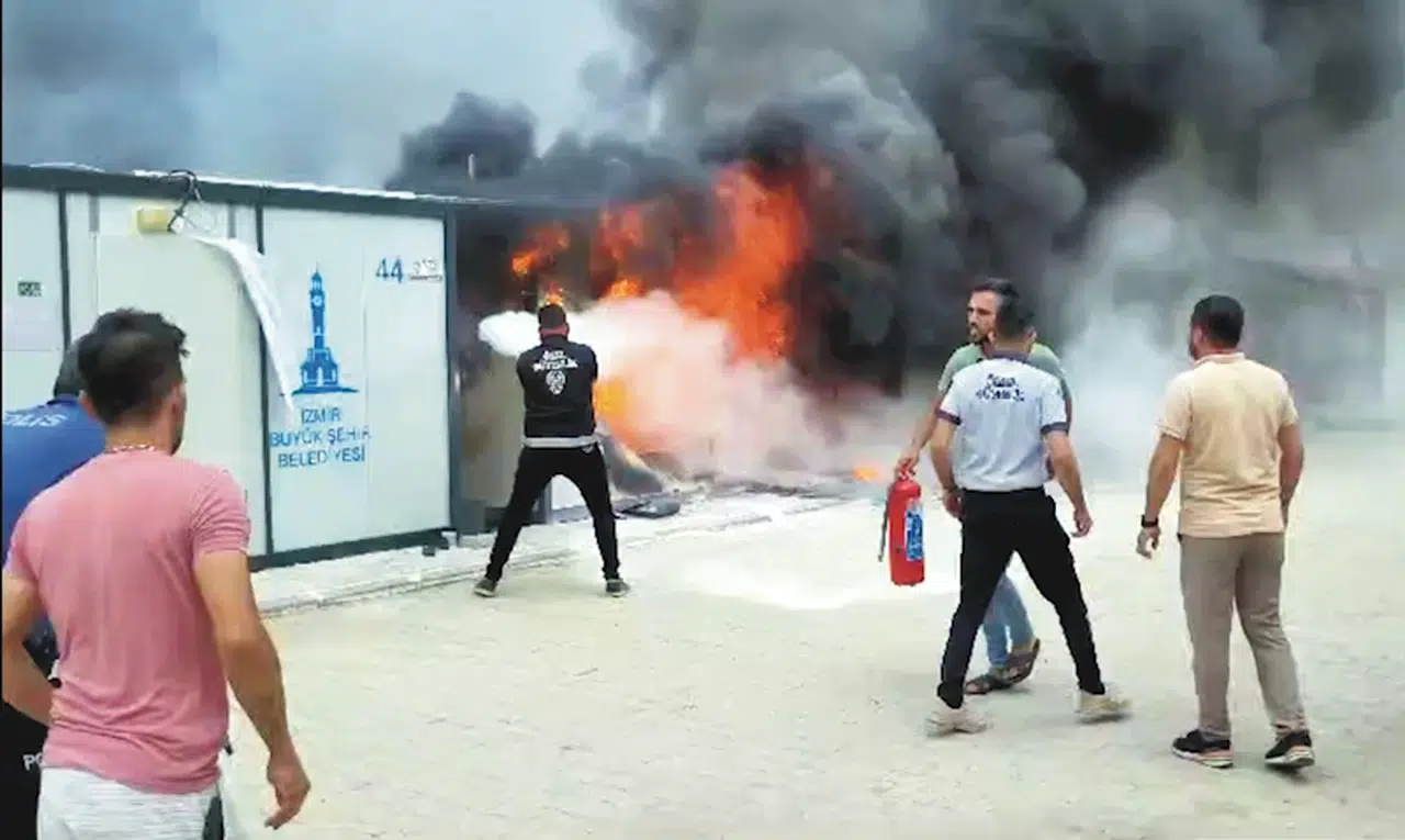 Osmaniye’de depremzedelerin kaldığı konteyner kentte yangın