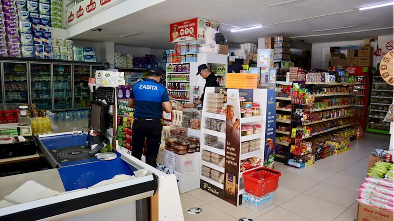 Terme'de zabıta marketleri denetledi