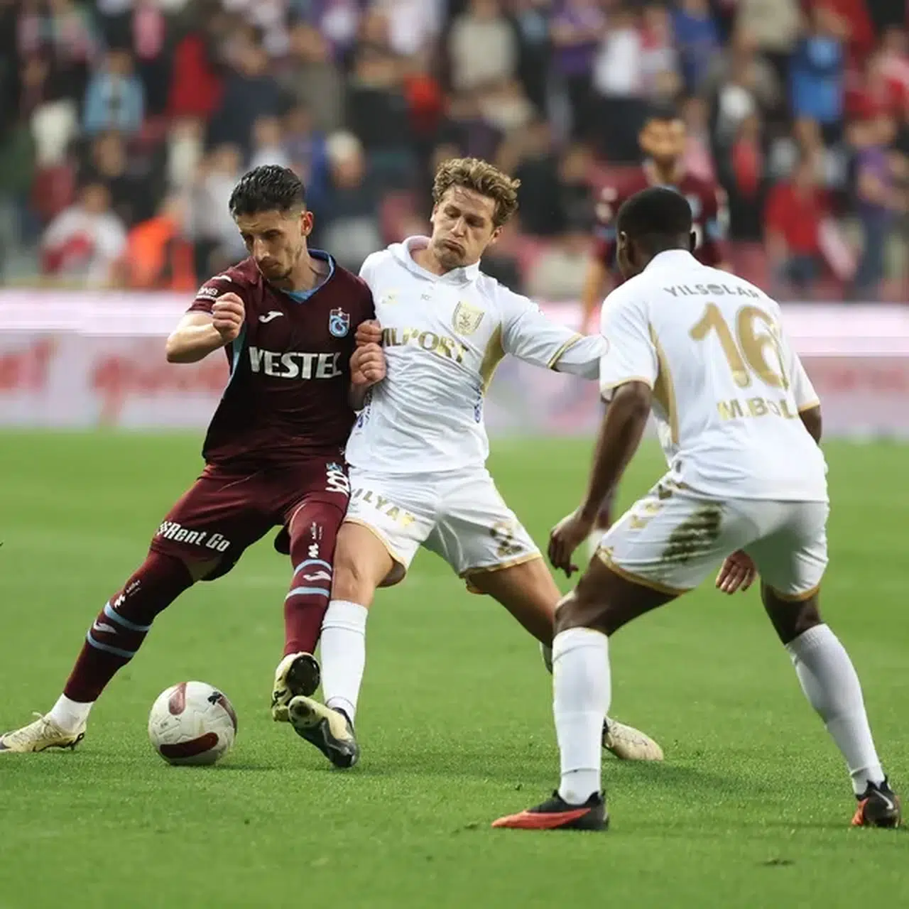 Trabzonspor 19 yıl sonra Samsun'da yıkıldı