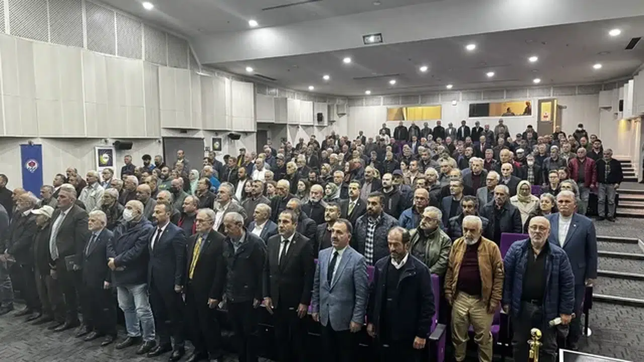 Trabzon'da "Kahverengi Kokarca Konusunda Her Şey ve Son Durum" konulu panel düzenlendi