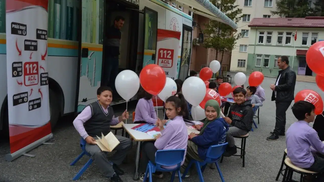 Öğrencilere 112 Acil Çağrı Merkezi'nin faaliyetleri anlatıldı