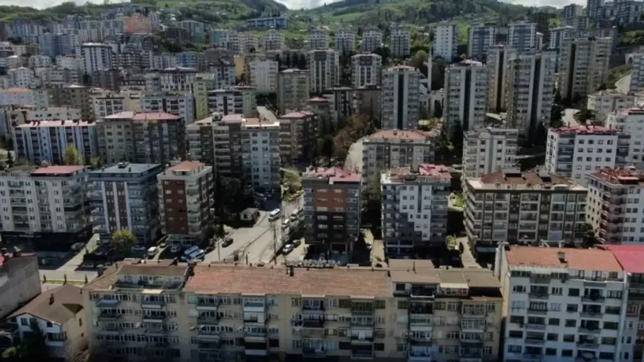 Doğu Karadeniz'de deprem riski: Dayanıksız yapılar tehlike altında!