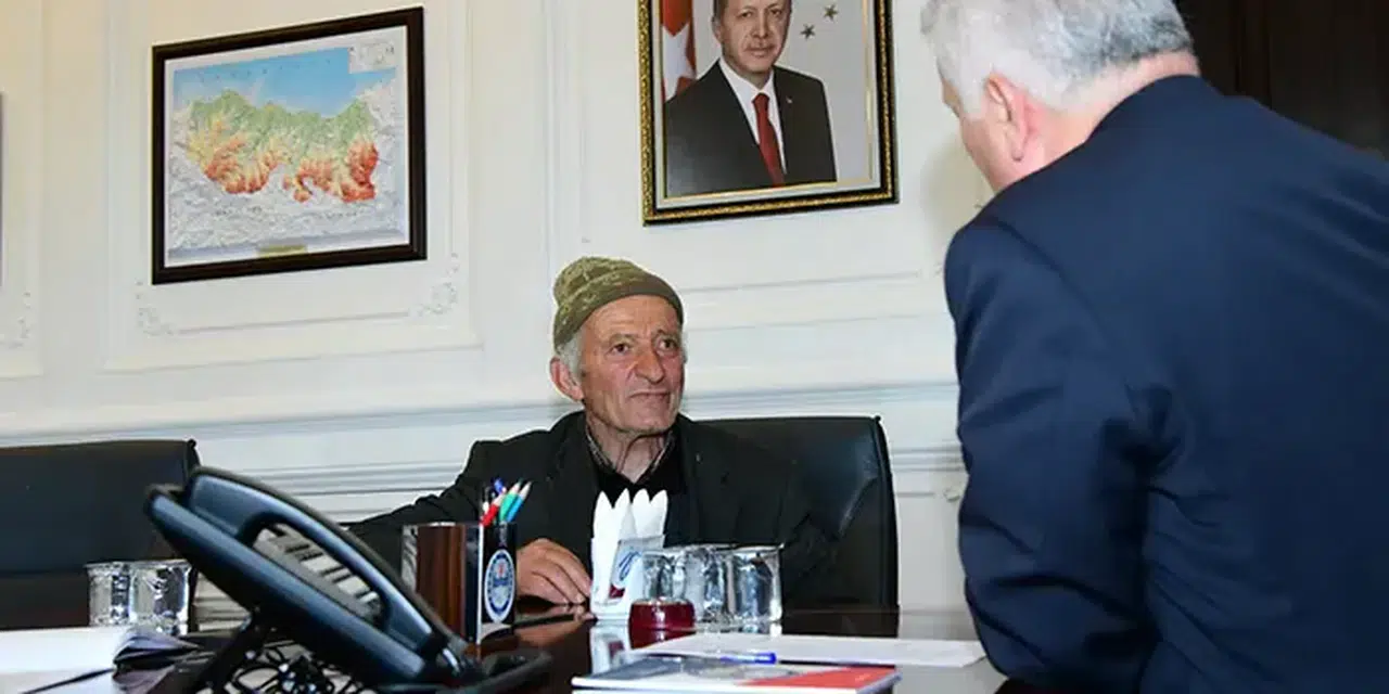 Trabzon Valisi Aziz Yıldırım vatandaşlarla buluştu