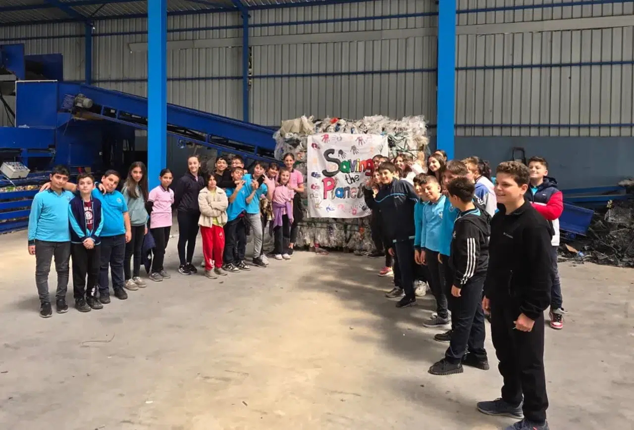 Fındıklı'lı minik öğrencilerden geri dönüşüm tesisine ziyaret