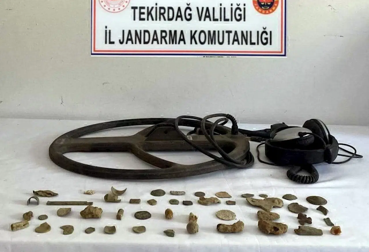 Tekirdağ'da tarihi 47 obje ele geçirildi: 2 gözaltı