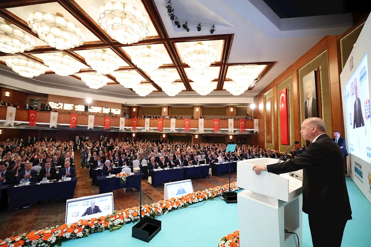 Cumhurbaşkanı Erdoğan: Özgür Özel'e bayramdan önce iadeyi ziyarette bulunacağım