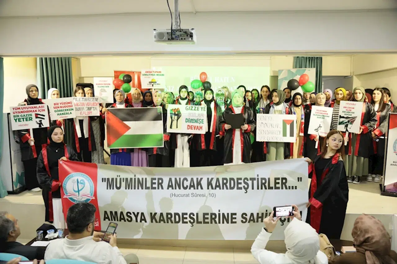 Amasya'da lise öğrencilerinden mezuniyet töreninde Filistin'e destek, İsrail'e protesto