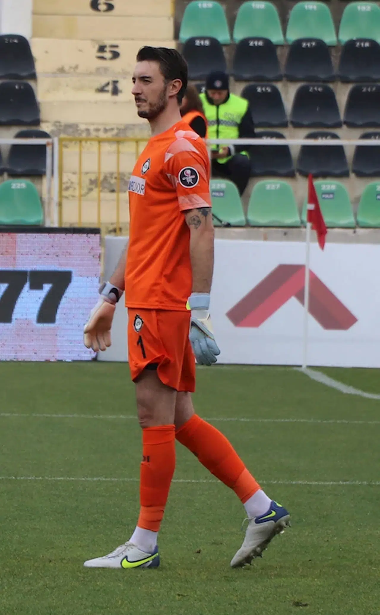 Altay'da kaleci Ozan gidici