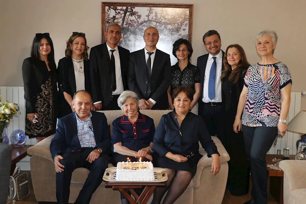 Çocukları 'fenilketonüri'den kurtaran emekli profesöre vefa ziyareti