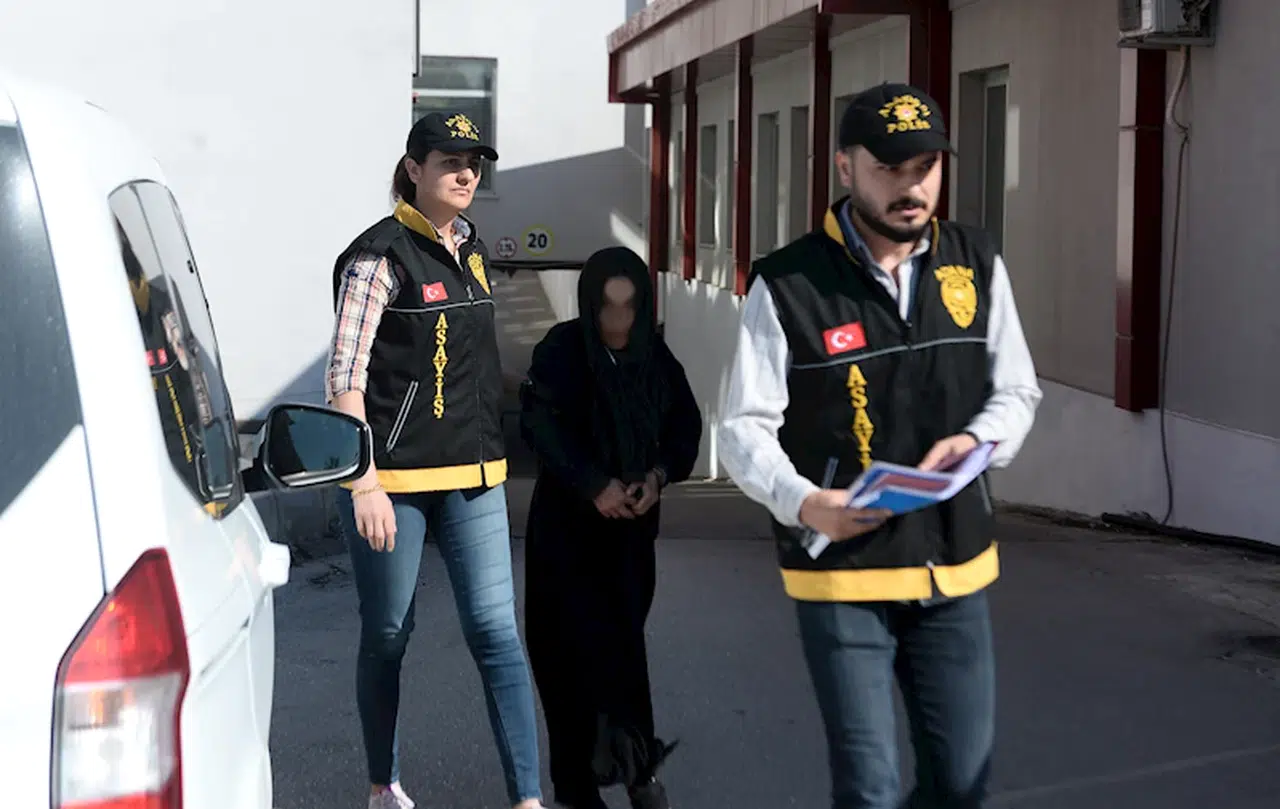 Tren rayları kenarında poşette cansız bedeni bulunan bebeği annesi öldürmüş; ağırlaştırılmış müebbet istendi