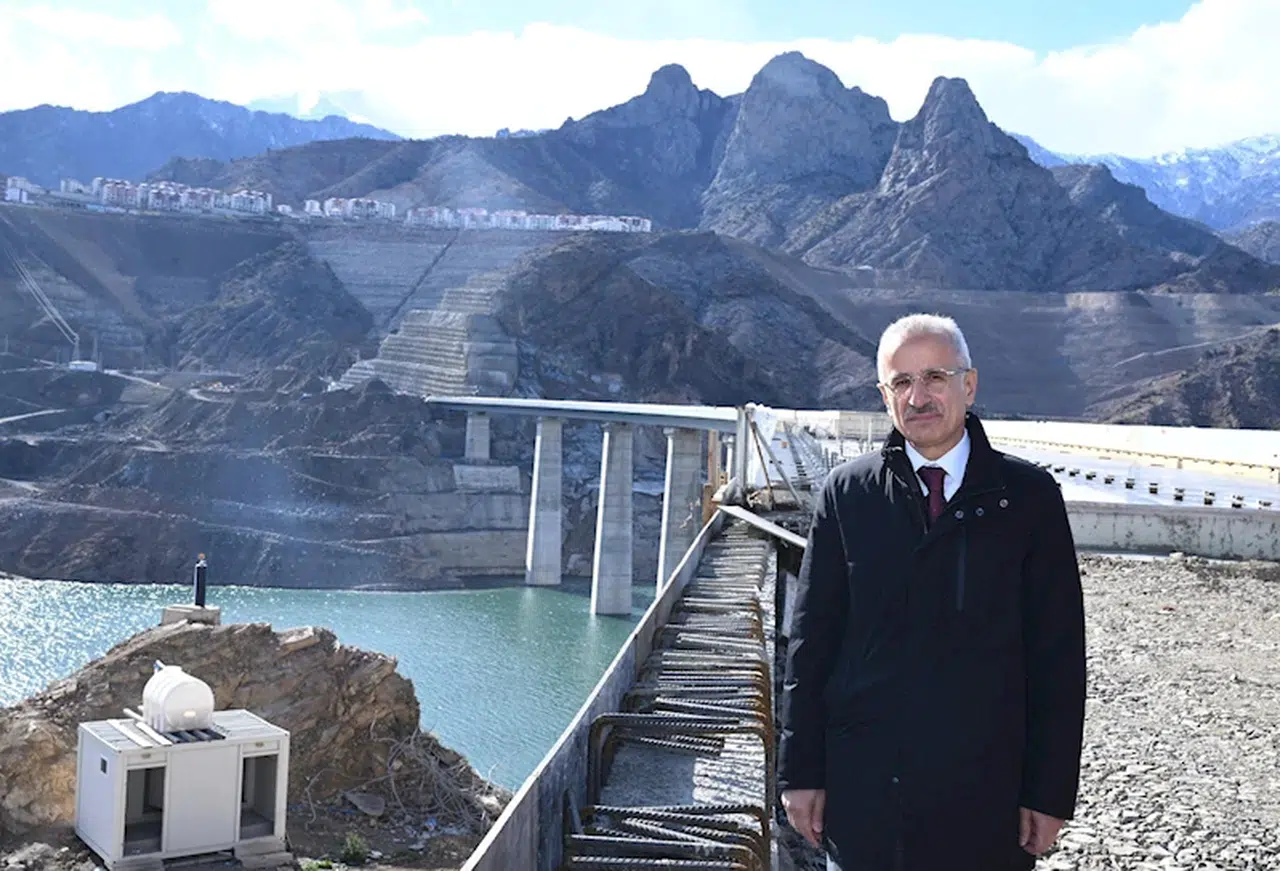Yusufeli Merkez Viyadüğü yarın hizmete açılacak