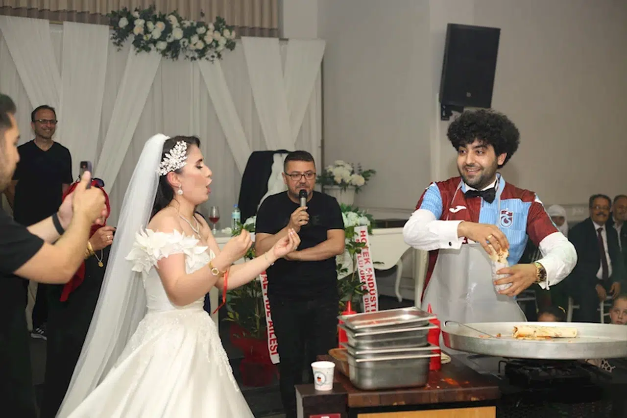 Damattan geline 'tantuni' sürprizi / Ek fotoğraflar