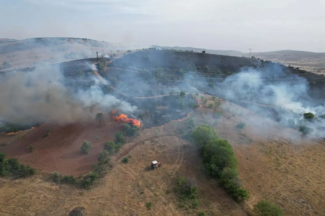 Kula'da çıkan maki yangını 3 saatte söndürüldü