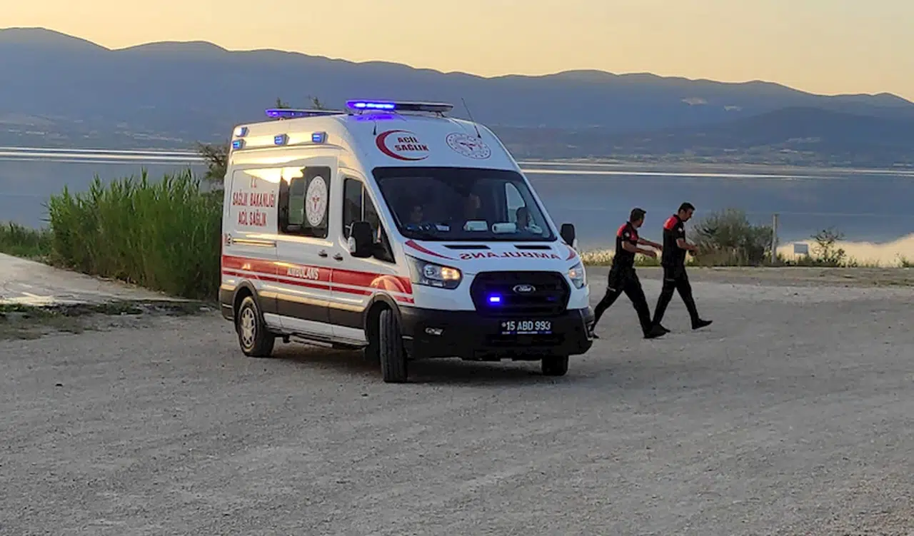 Burdur Gölü'nde boğulma alarmı