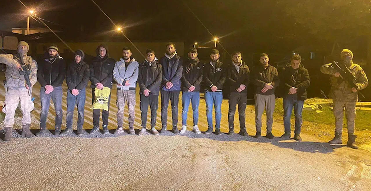Edirne’de 20 kaçak göçmen ile 1 organizatör yakalandı 