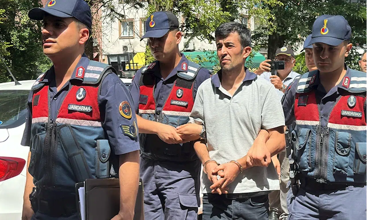 GÜNCELLEME 2 - Bartın'da engelli kız kardeşini dövdüğü iddiasıyla babasını tüfekle öldüren zanlı tutuklandı