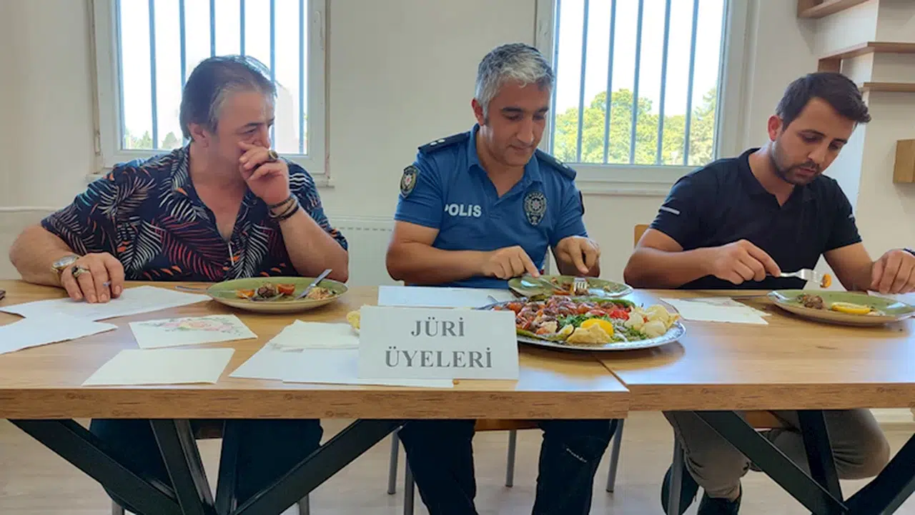 Salıpazarı Hasan Çelebi Mesleki ve Teknik Anadolu Lisesi'nde yemek yarışması düzenlendi