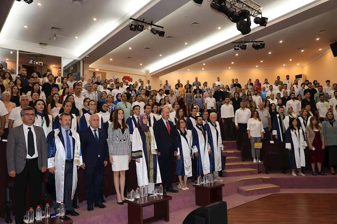 Başkan Durbay, CBÜ mezuniyet törenine katıldı