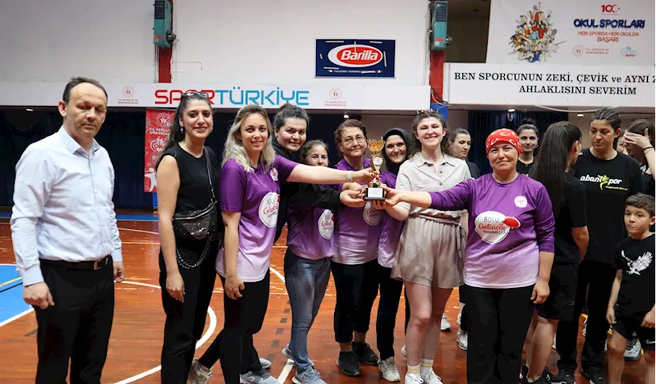 Bolu'da kurum ve kuruluşlar arası voleybol turnuvası düzenlendi