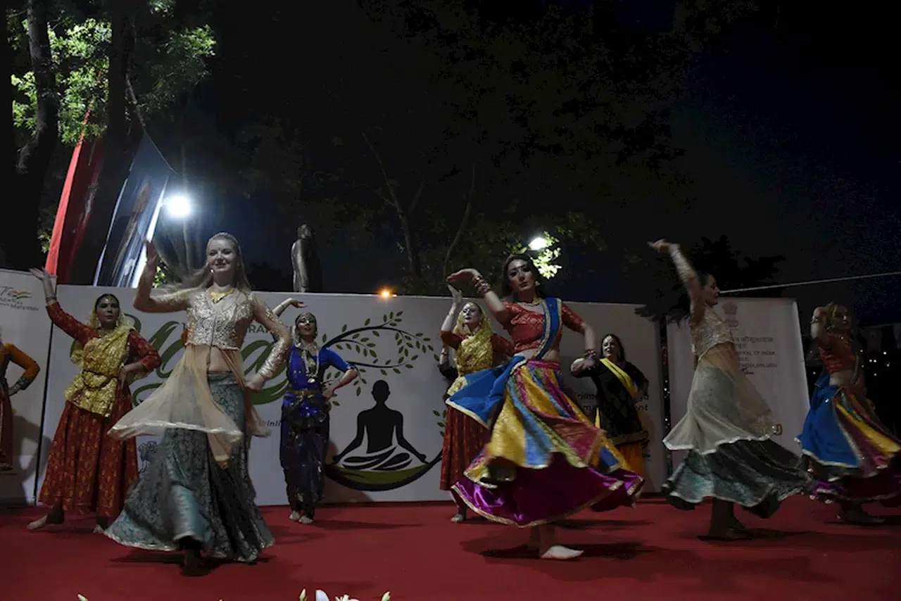 İstanbul - Sarıyer'de 'Dünya Yoga Günü' etkinliği