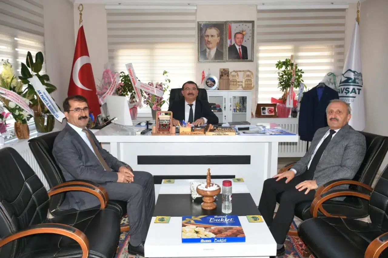 Eğitimde İş Birliği Adına Adım: Fahri Acar, Şavşat Belediyesi'nde Görüştü