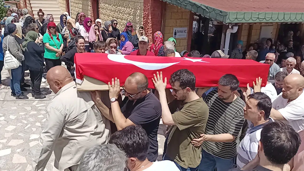 Sinop'taki kazada ölen doktor Sena Sakin, memleketi Ordu’da son yolculuğuna uğurlandı