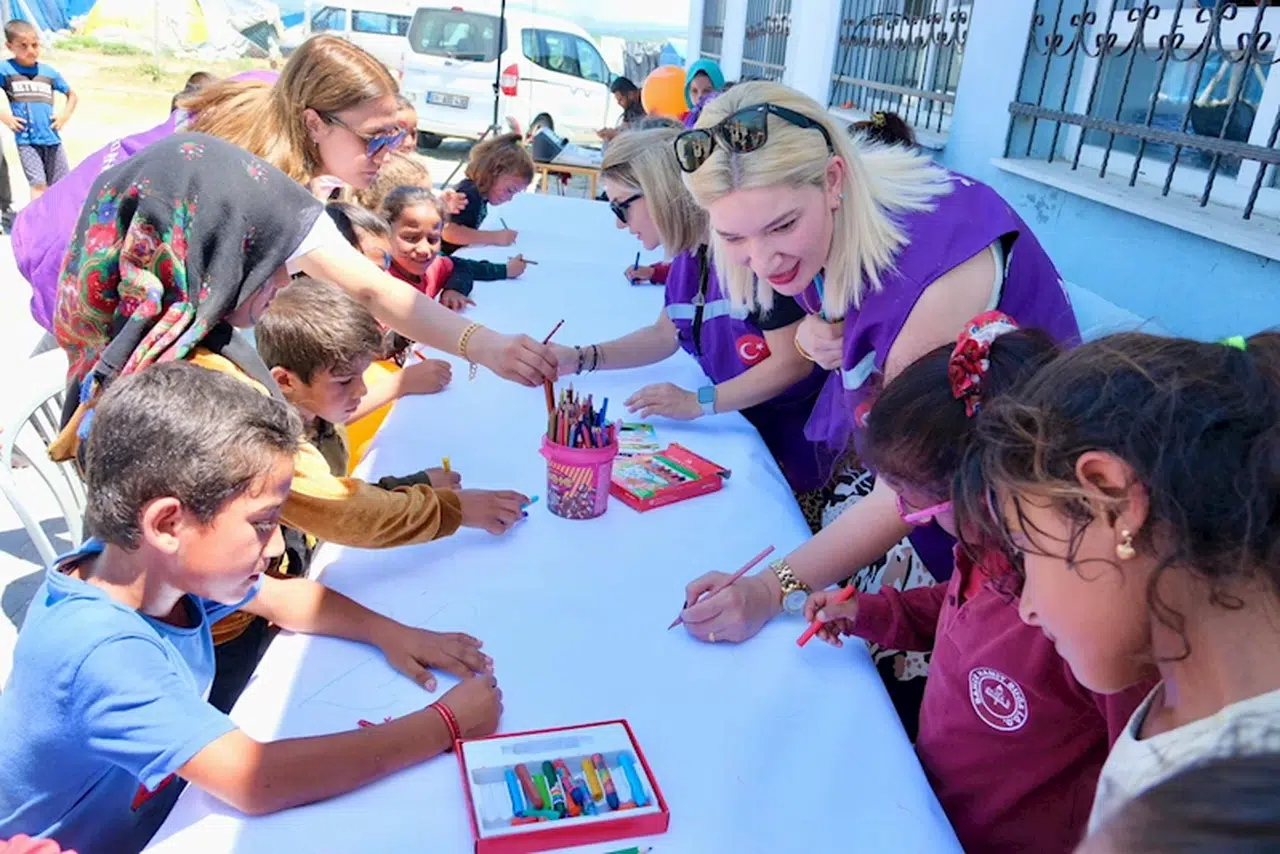 Adana Büyükşehir Belediyesi'nden 12 Haziran Dünya Çocuk İşçiliğiyle Mücadele Günü bilgilendirmesi