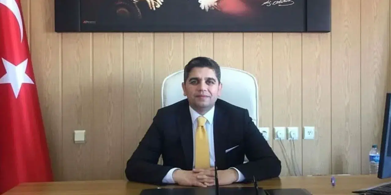 Rize'de İl Müdürü Değişikliği: Ender Yanık Görevden Alındı, Selim Köse Atandı