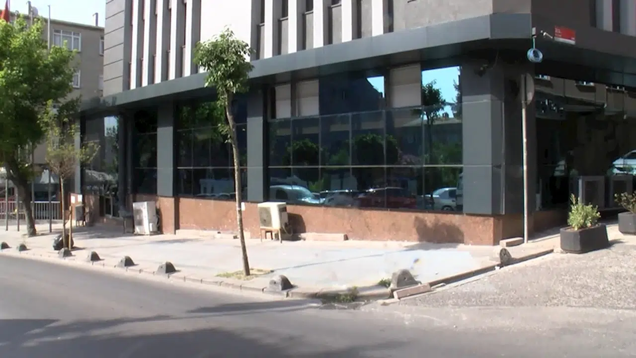 İstanbul - Küçükçekmece'de özel hastaneye silahlı saldırı 