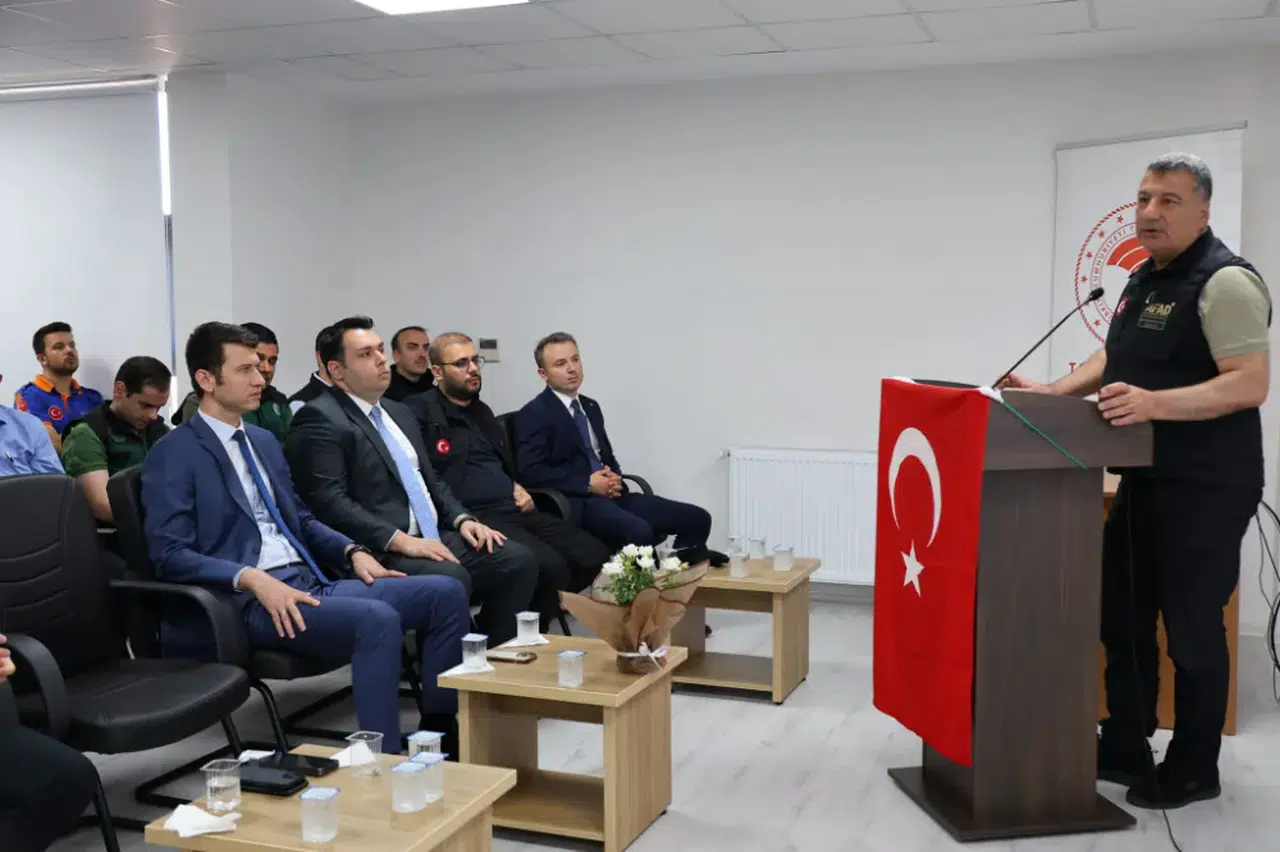 Artvin'de 7 Adet İş Makinesinin Teslim Töreni Gerçekleştirildi