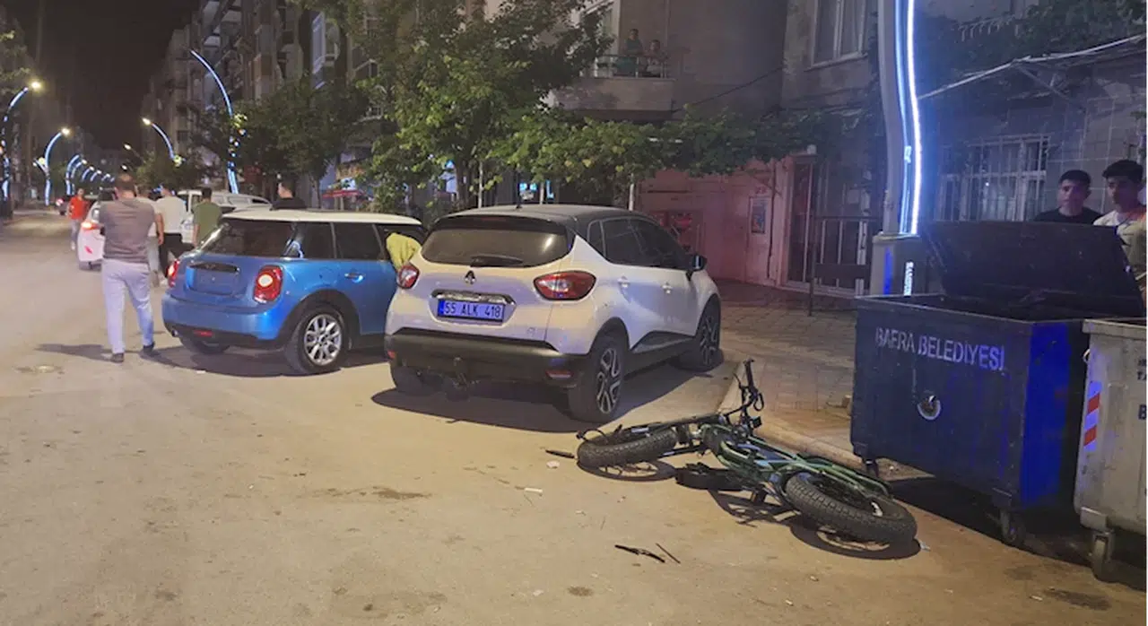 Bafra'da otomobile arkadan çarpan elektrikli bisiklet sürücüsü yaralandı