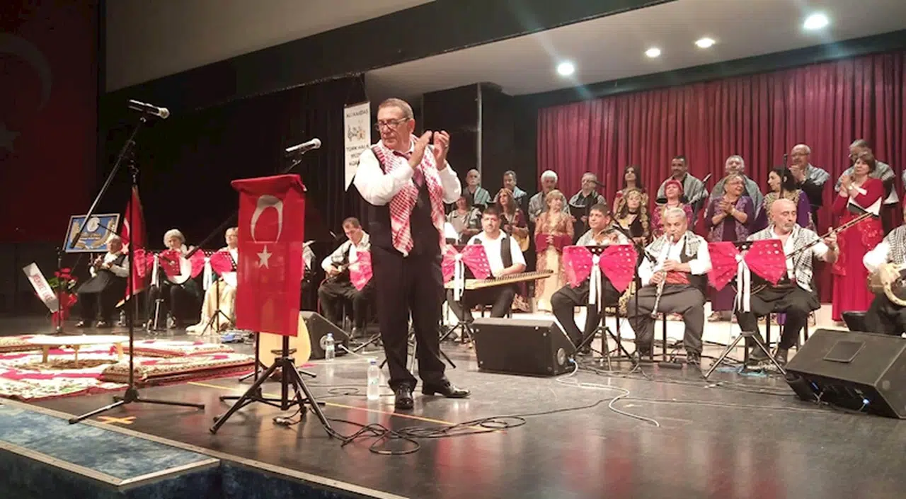 Antalya'da 'Eyvan Gecesi'