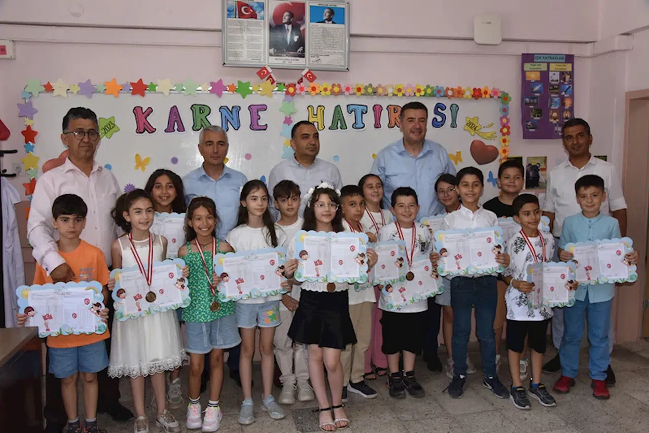 Eğirdir'de karne sevinci