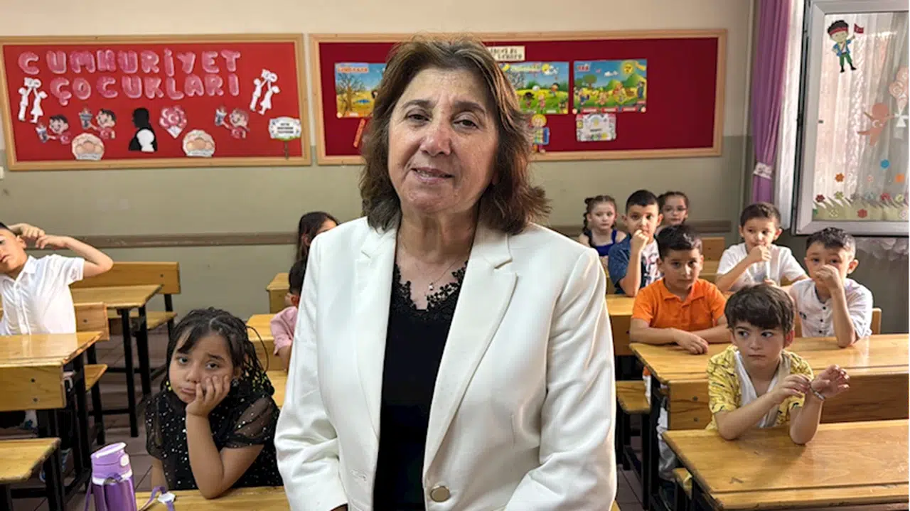 Karabük'te 46 yıllık öğretmene duygulandıran veda