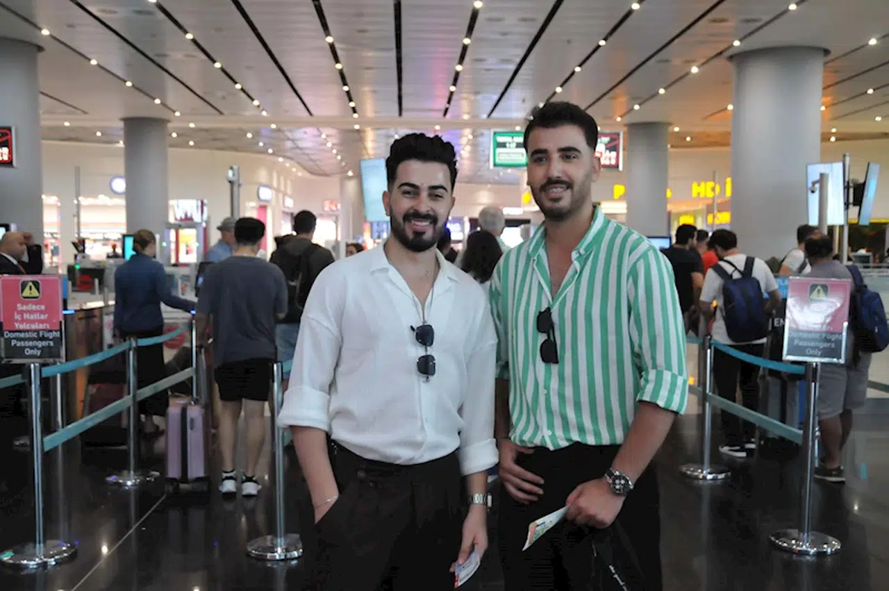 İstanbul - Tatil yoğunluğu başladı; İstanbul'daki iki havalimanından 2 bin 351 sefer yapılacak 