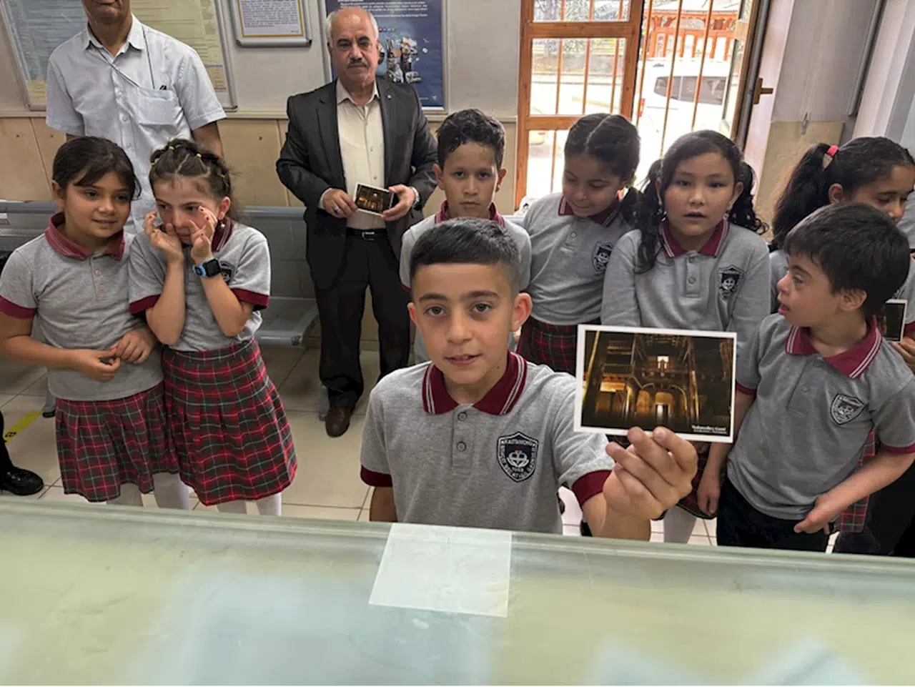 Kastamonu'daki öğrenciler Hatay ve Kırklareli'ndeki okullara kastpostal gönderdi