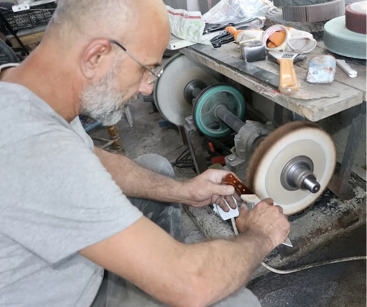Sürmene'de bıçakçılarda yoğunluk devam ediyor