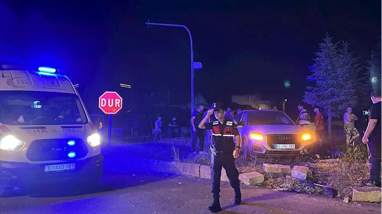 Düzce'de cip ile otomobil çarpıştı, 6 kişi yaralandı