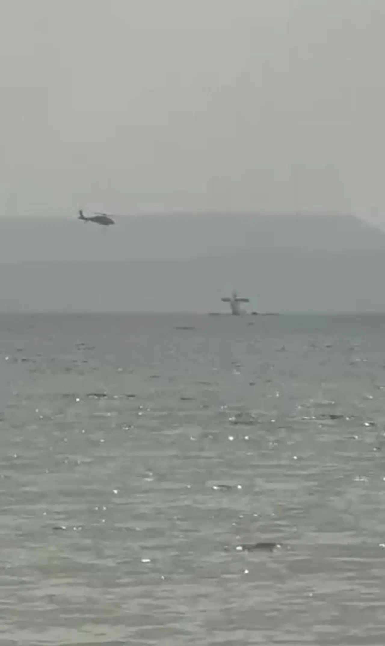 Aydın'da yangın söndürme uçağının burun kısmı su aldığı Bafa Gölü'ne battı